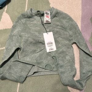 Camo gym shark shirt brand new sage green long sleeve crop top
